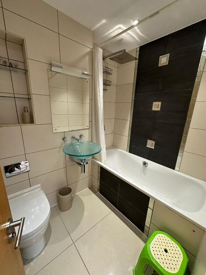 Two Br Flat 5 Mins Walk From London Eye G96 Daire Dış mekan fotoğraf